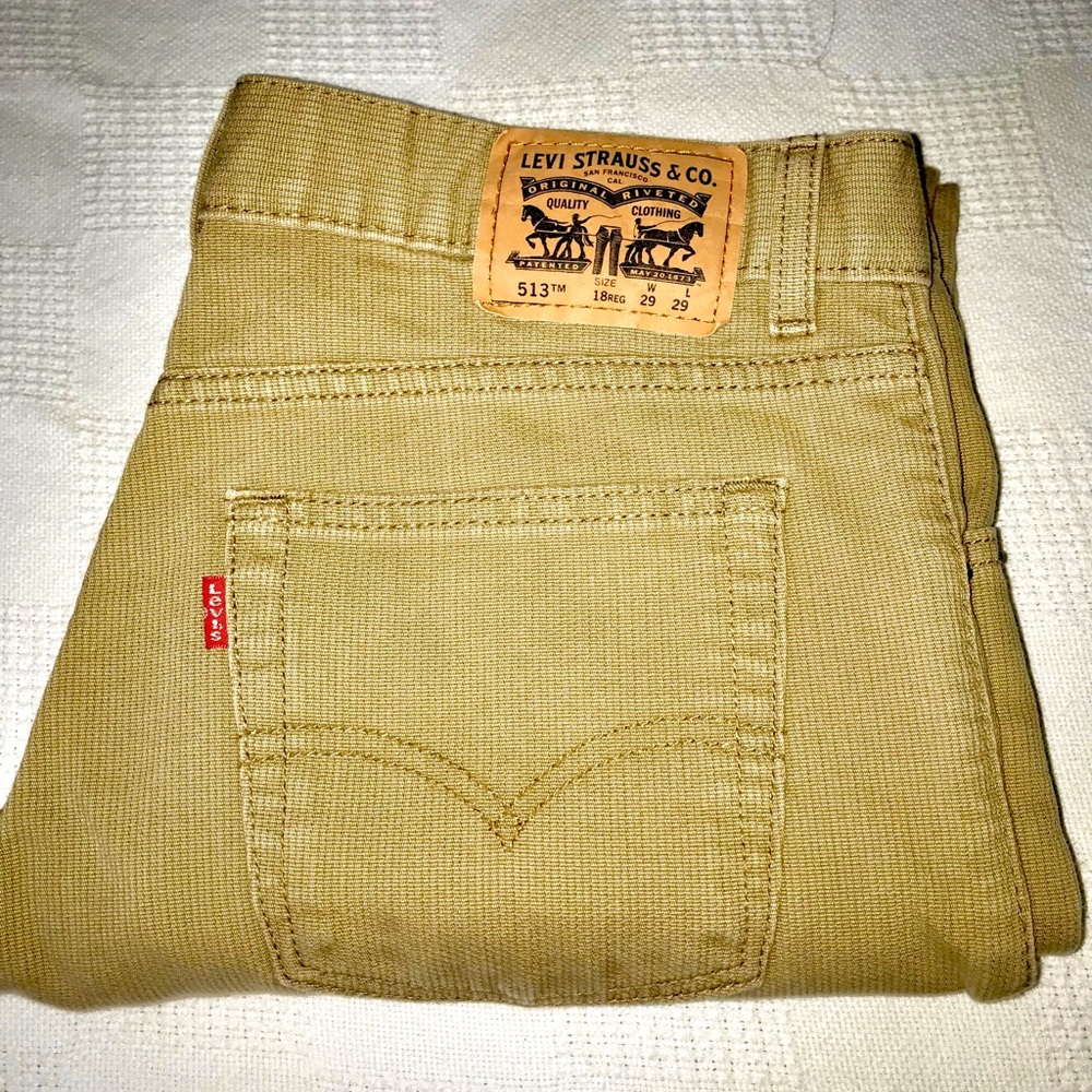 Slim Straight Levi’s Pants